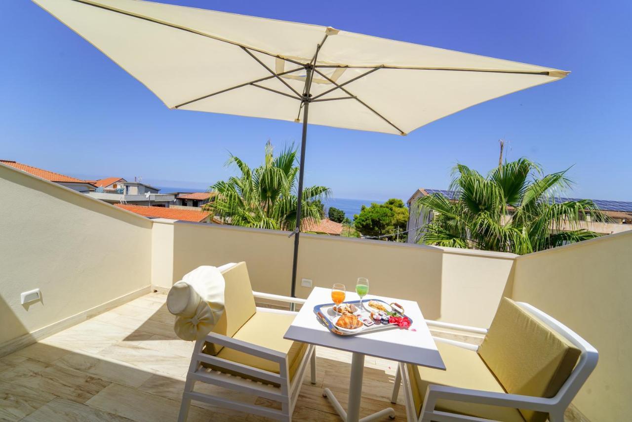 Suite Hotel L'Oasi Di Riaci (Adults Only) Santa Domenica  Exterior photo