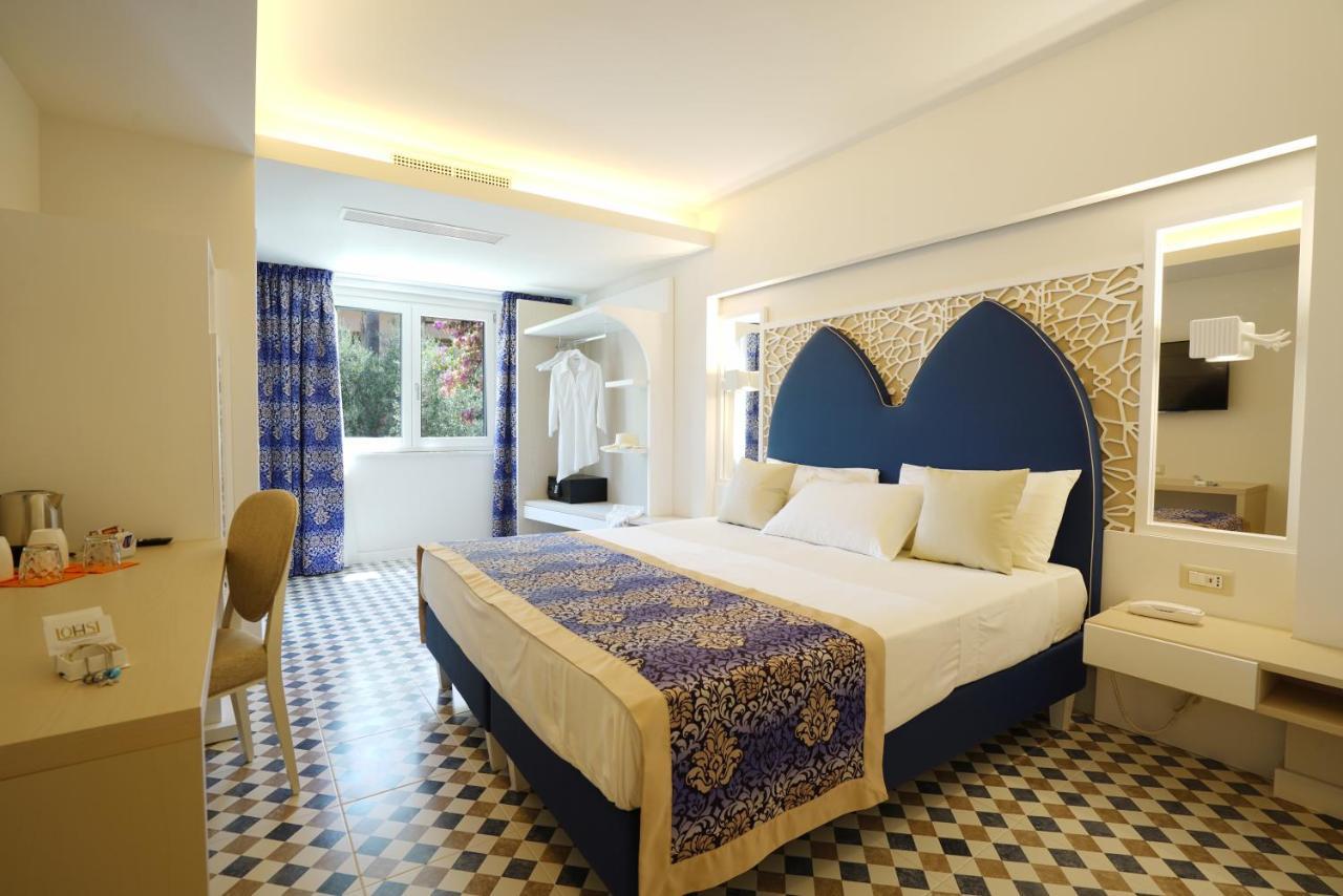 Suite Hotel L'Oasi Di Riaci (Adults Only) Santa Domenica  Exterior photo