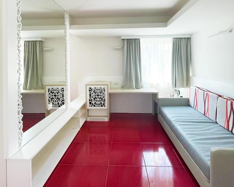 Suite Hotel L'Oasi Di Riaci (Adults Only) Santa Domenica  Exterior photo