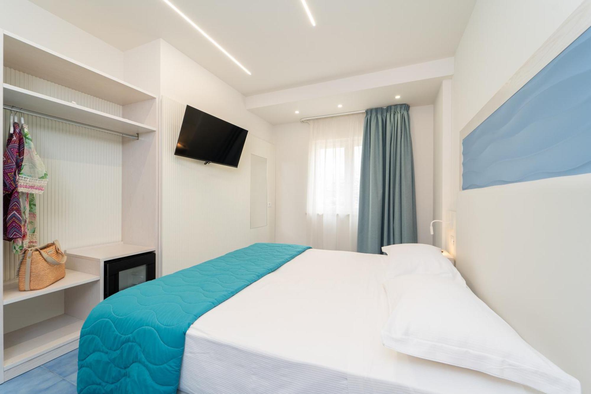 Suite Hotel L'Oasi Di Riaci (Adults Only) Santa Domenica  Exterior photo
