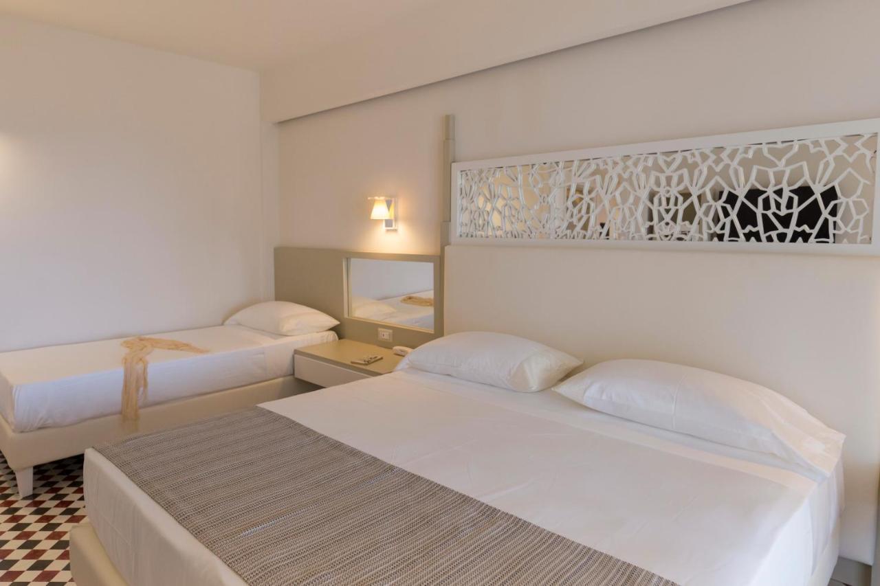 Suite Hotel L'Oasi Di Riaci (Adults Only) Santa Domenica  Exterior photo